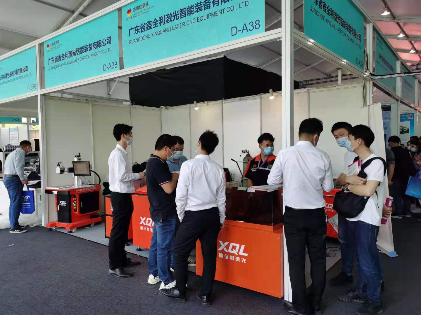 古镇灯博会开展第2天精彩速递：鑫全利D-A38展位人气爆棚，惊喜不断！
