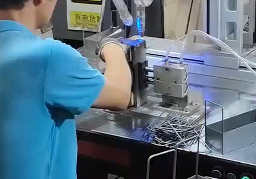四轴焊接锂电池盒
